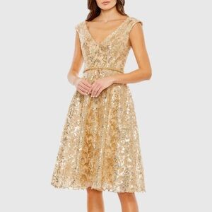 Mac Duggal Sequined V Neck Cap Sleeve Dress